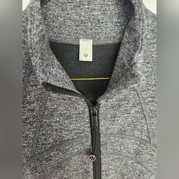 Lululemon Define Jacket Size 4 - Picture 4 of 10